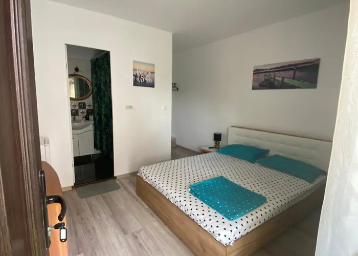 Pensiune Vila Axelandra 3*